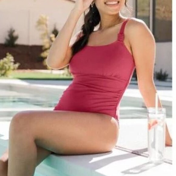 Kindred Bravely Dark Red/Maroon Nursing One Piece Bathing Suit Size Medium - Picture 1 of 10